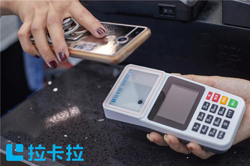 揭秘！掃碼0.38費(fèi)率比pos機(jī)刷卡0.6費(fèi)率低的原因在這里！